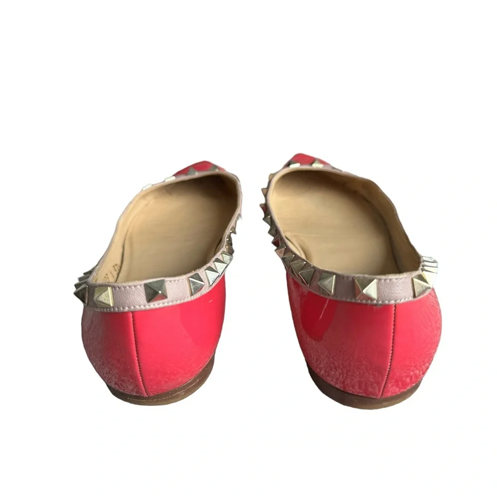Valentino Pink and Gold Rockstud flat Patent Leather Pointed Toe Shoe size 7.5